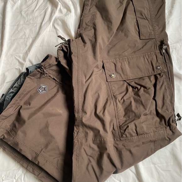 Mens medium snowpants - Picture 1 of 4